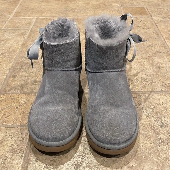 UGG CLASSIC LACE MINI CORSET RIBBON BOW BOOT - Picture 2 of 9